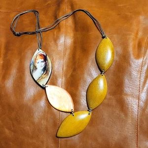 Lovely Lady 😍 Necklace